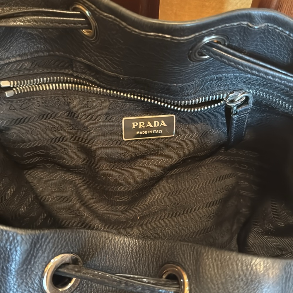 Prada Black Leather Drawstring hobo bag in very nice condition. - Picture 2 of 6